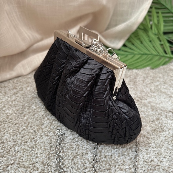 Black Satin Evening Bag Silver Hardware Chain Strap Wristlet Shoulder Purse - Picture 2 of 12